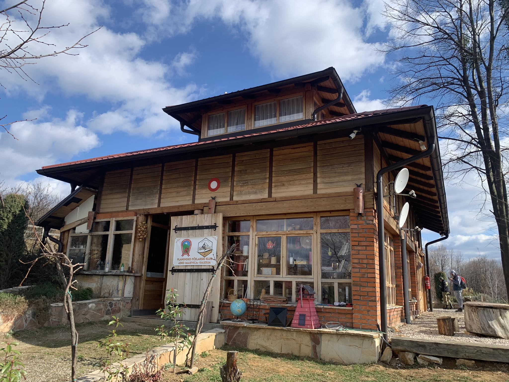Planinsko-pčelarska kuća Eco Nahl